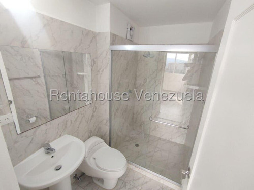 Se Alquila Estupendo Apto En Colinas De La Tahona Cod 25-18273 Rex