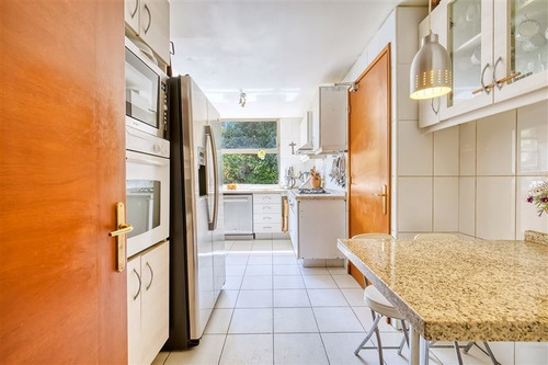 Imagen 9 de 24 de Dpto. En Venta 4 Dorm. Jardín Privado, 2 Estac. Las Condes