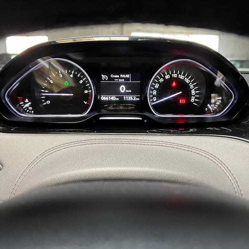 Imagen 21 de 23 de Peugeot 208 2014 1.6 Xy