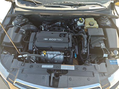 Chevrolet Cruze 1.8 Ltz Mt 5 p