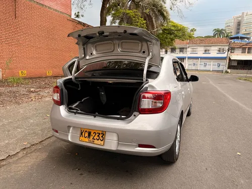 Renault Logan 1.6 Dynamique
