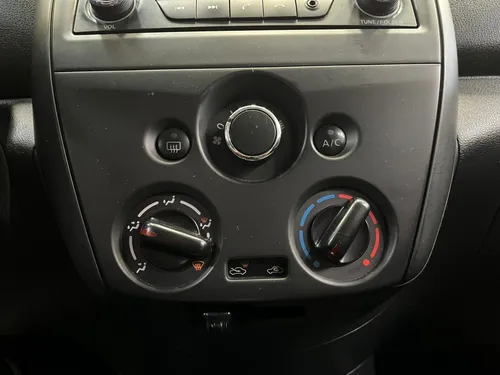 Nissan Versa DRIVE 1.6 AUT