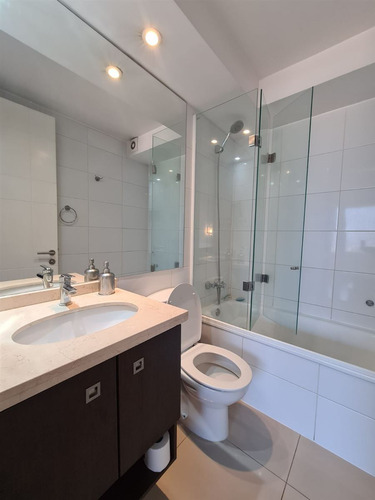 Departamento En Venta De 1 Dorm. En Las Condes