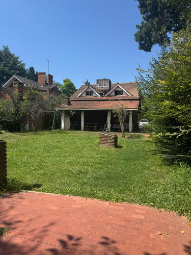Casa A La Venta En Club De Campo Los Rosales, Apto Crédito!!