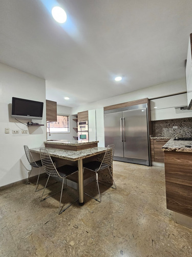 Alquiler De Apartamento De Lujo En Campo Alegre