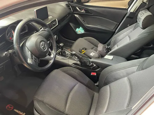 Mazda 3 2.0 Touring