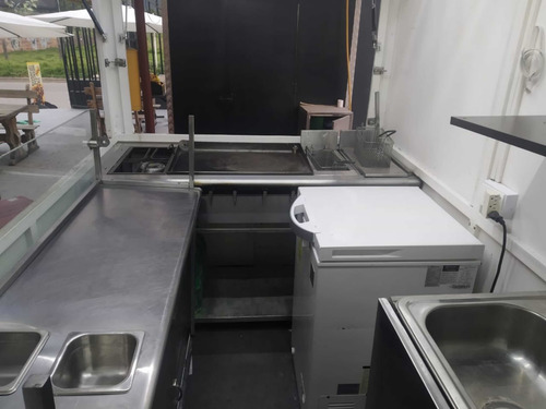 Imagen 6 de 10 de Food Truck