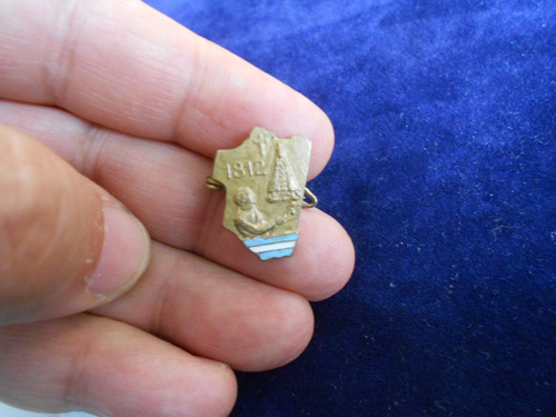 Pin Prendedor Entrega Bastón De Mando - Belgrano A La Virgén (Usado)