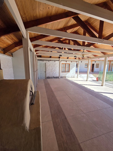 En Venta Casa En Rinconada De Los Andes Estilo Chilena 4h 3b