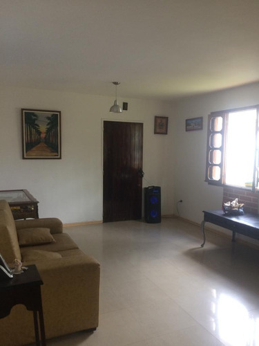 Imagen 2 de 11 de Casa En Venta