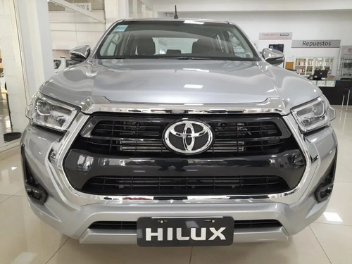 Imagen 25 de 25 de Toyota Hilux Srv 2.8tdi 4x2 Mt 204cv 0km Entrega Inmediata