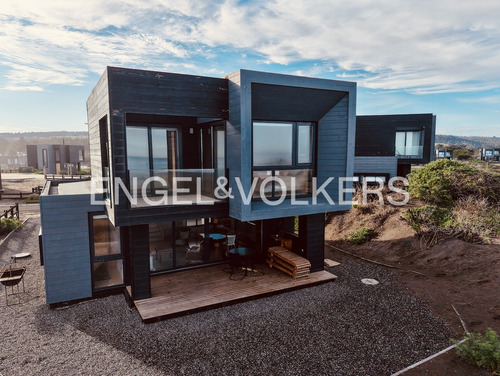 Casa Nueva Y Equipada En Primera Línea