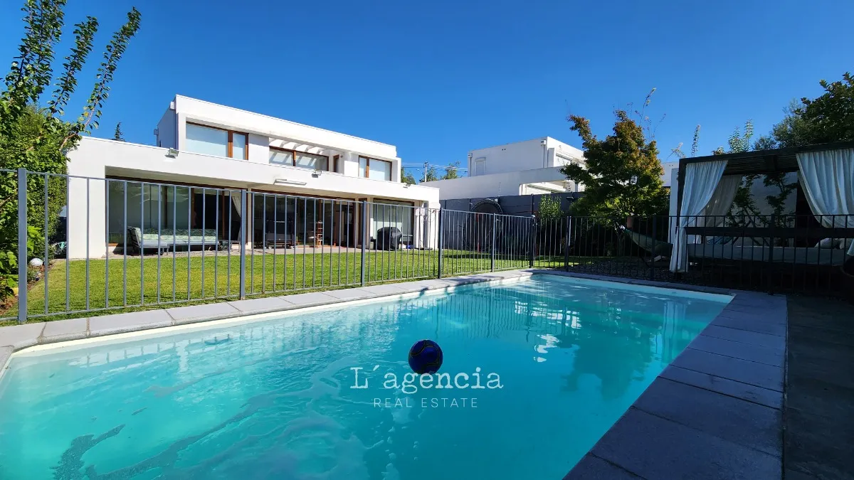 Imagen 1 de 25 de Condominio Familiar - Amplios Espacios - Mediterranea