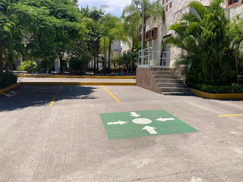 Imagen 8 de 14 de Renta Bodega Con Oficinas, 2 Andenes De Carga Y Descarga, Patio Maniobras