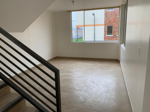 Casa En Venta En Conjunto Valle De Los Chillos