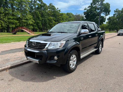 Toyota Hilux 3.0 Cd Srv Tdi 171cv 4x2