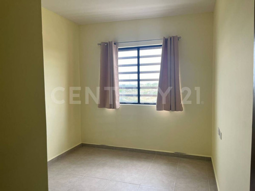 Casa En Renta En Col. Centrika Huinala En Apodaca