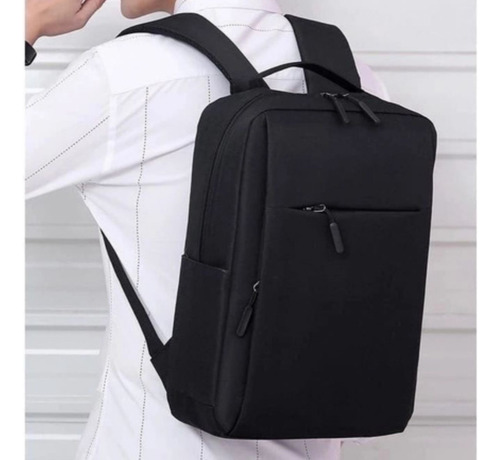 Mochila Executiva Notebook Saída Usb Bolsos Reforçada Zíper