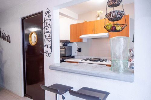 Vive Al Sur De La Cdmx En Un Condominio De Solo 2 Casas Con 3 Recámaras Y Patio
