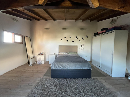 Casa En Reciclado Con Múltiples Ambientes Y Potencial En Ramos Mejía A La Venta