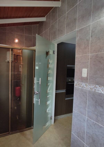 Imagen 4 de 14 de Aparto Quinta En Venta En Manantial, Res. Villa Cristal. Cód.: 453119. 0414-4841043