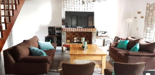 Imagen 3 de 17 de Casa - Barrio Parque Leloir