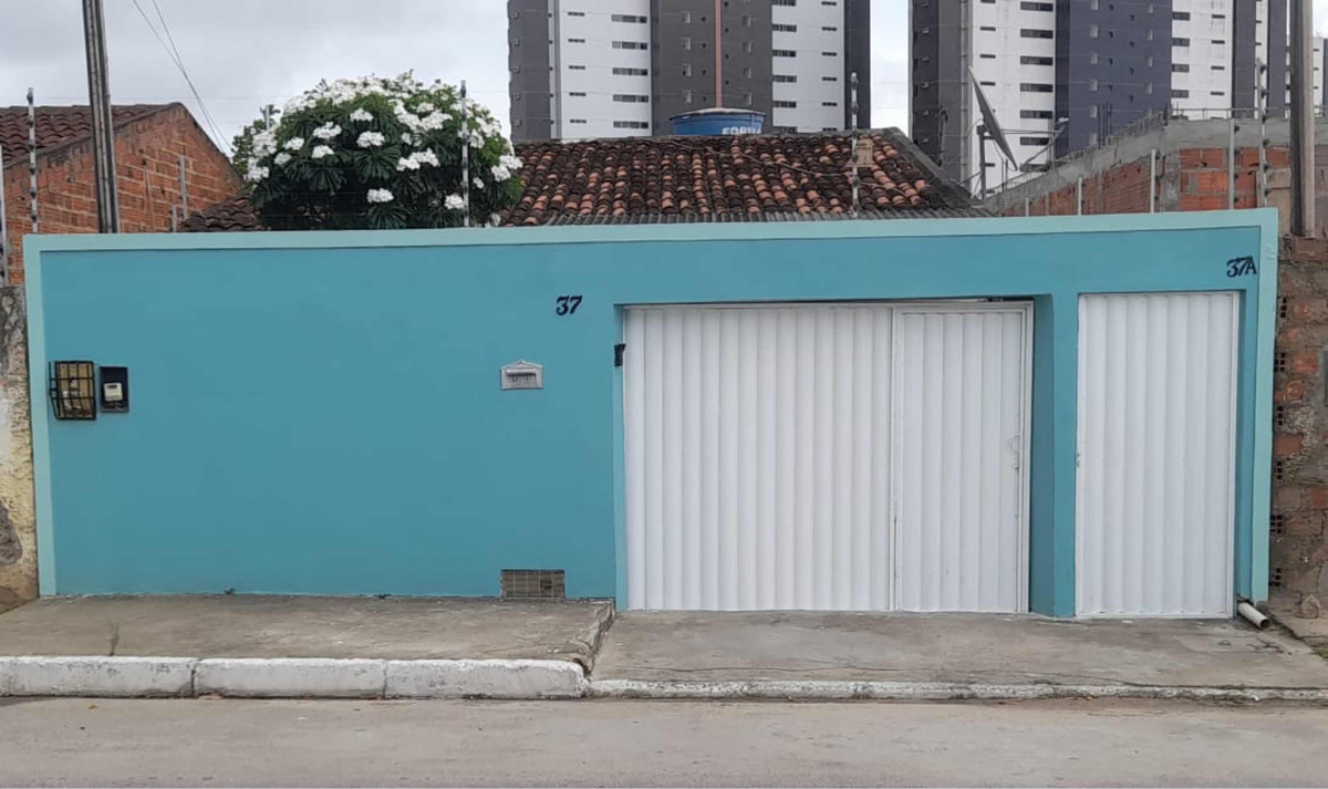 Captação de Casa a venda na Rua Alexandrina Pereira De Oliveira  37 E 37-a, Santa Esmeralda, Arapiraca, AL