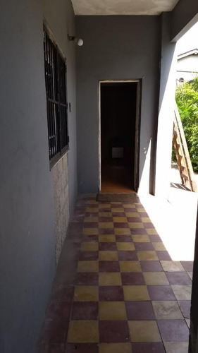Venta Casa - Caseros - Luminosa - Jardin - Cocheras