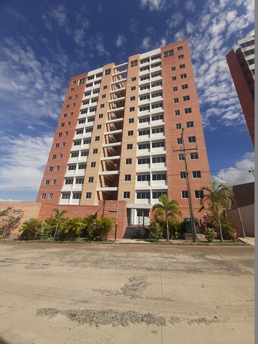 Nestor Y Vanessa Vende Apartamento En Naguanagua Res Areka Suites Pra-044