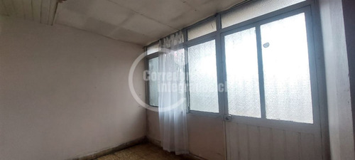 Casa En Venta De 3 Dorm. En Maipú