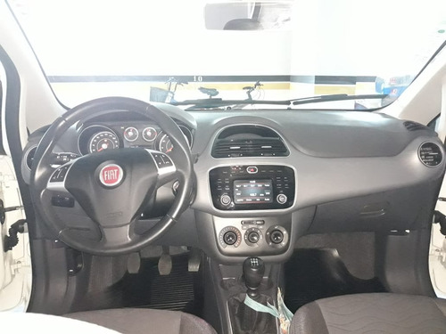 Vende-se Fiat Punto 1.4 Attractive Flex 5p