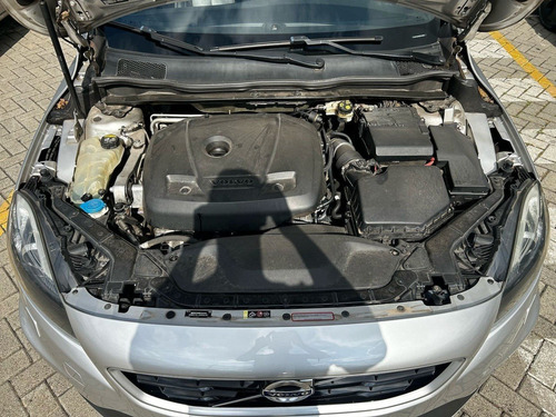 Volvo V40 2.0 T5 R DESIGN TURBO GASOLINA 4P AUTOMÁTICO