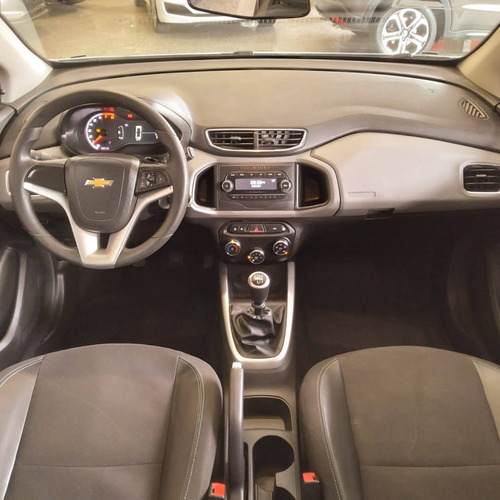 Imagem 4 de 10 de Chevrolet Onix 1.4 Mpfi Lt 8v Flex 4p Manual