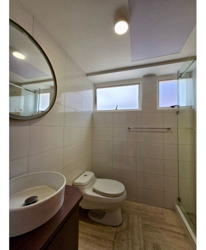 Apartamento En Alquiler 300 M2- Urb. La Castellana