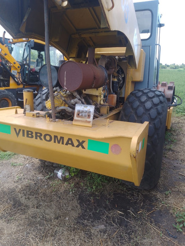 Compactador Autopropulsado. Motor Cummins 6bt. /13 Toneladas