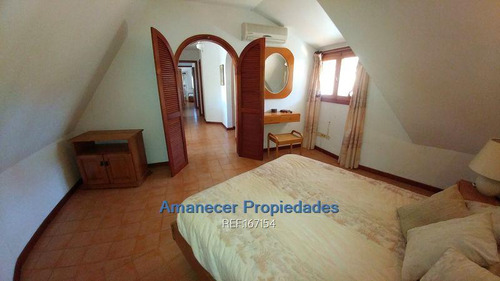 Playa Brava, Casa En Venta 3 Dormitorios Piscina Cw167154