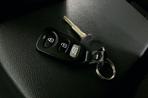 Imagen 12 de 25 de Hyundai Elantra Sedan 4 Pts Gls 20l Ta A/ac Ra-15