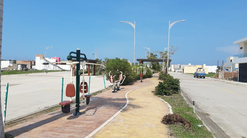 Casa En Venta En Veracruz Con Hab En Pb. Fracc. Las Palmas.