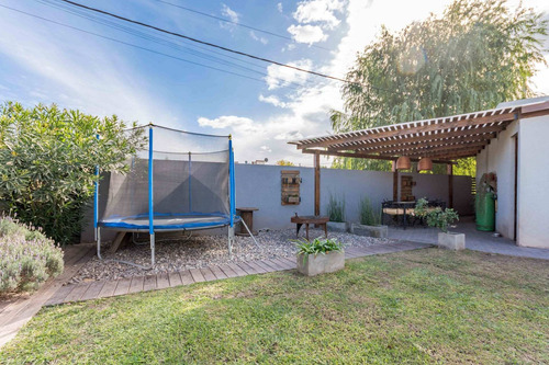 Imagen 21 de 25 de Casa En Venta 3 Dormitorios Con Pileta
