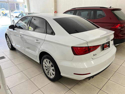 Imagem 4 de 9 de Audi A3 Sedan 2016 1.4 Tfsi Ambiente Flex Tiptronic 4p
