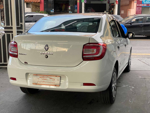 Imagem 6 de 14 de Renault Logan 1.0 12v Sce Flex Life Manual