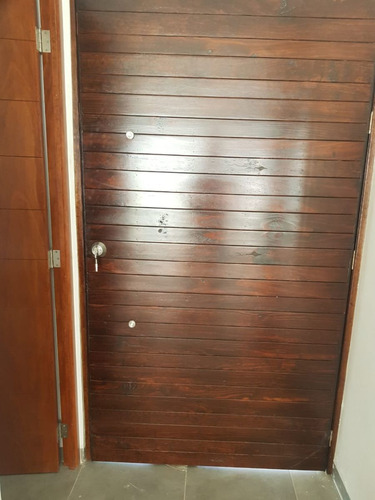 Casa En La Cima, 3 Recamaras Con Baño, Alberca, Jardín, Sala Tv, Roof Garden