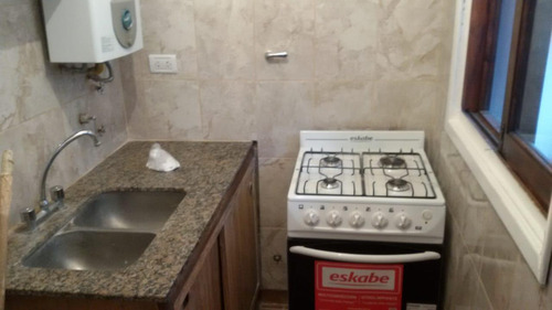 Departamento Reciclado Con Amplio Balcon A La Calle Excelente Ubicacion, Mar Del Plata