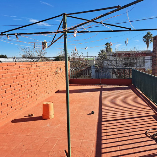 Vende Casa En Congreso Y Allan Kardec, Santa Rosa La Pampa