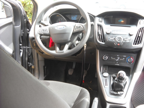 Imagen 6 de 25 de Ford Focus Iii S 1,6 2016 5ptas Gris