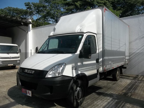 Iveco 35s14, Ano 2019, Com Baú, Defletor - Excelente