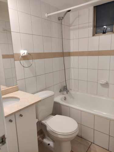 Se Arrienda Espacioso Departamento En Excelente Ubicación