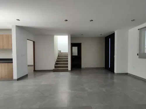 Casa En Venta Con Recamará En Planta Baja Fracc El Cielo León Gto. Zona Norte