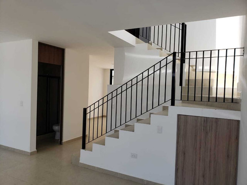 Imagen 5 de 14 de Hermosa Casa En Renta, Fracc. Puerta De Piedra