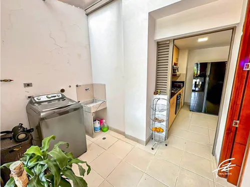 Apartamento En Venta En Los Balsos, Medellín